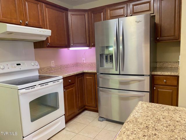 3204 Marbleton Road, Unicoi, TN 37692