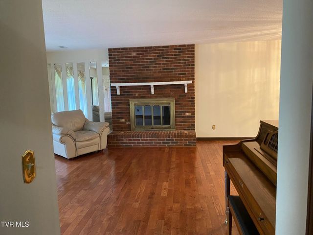 3204 Marbleton Road, Unicoi, TN 37692