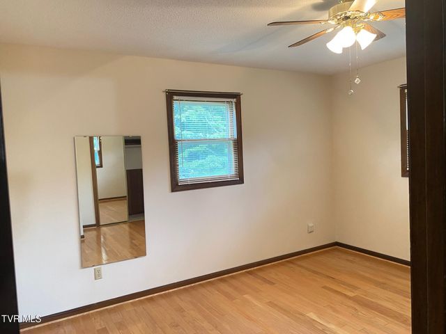 3204 Marbleton Road, Unicoi, TN 37692