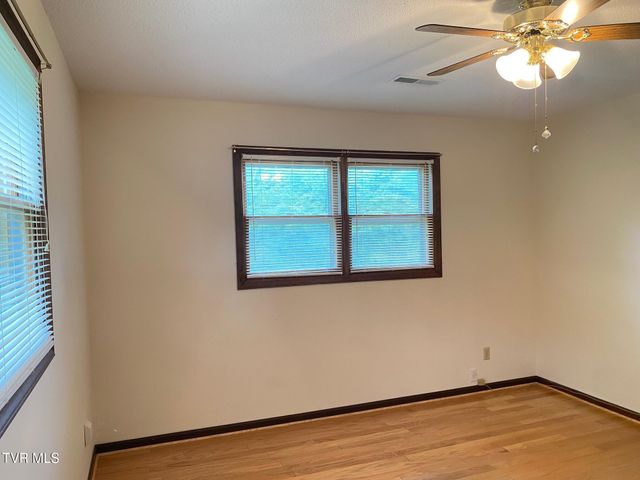 3204 Marbleton Road, Unicoi, TN 37692
