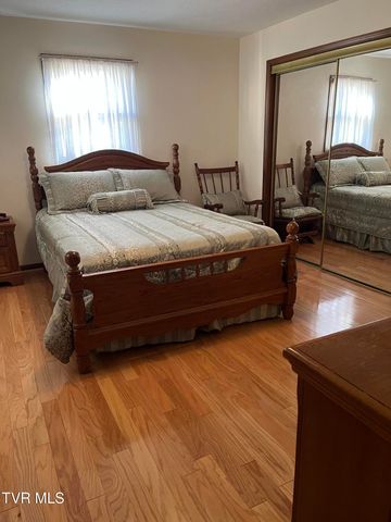 3204 Marbleton Road, Unicoi, TN 37692
