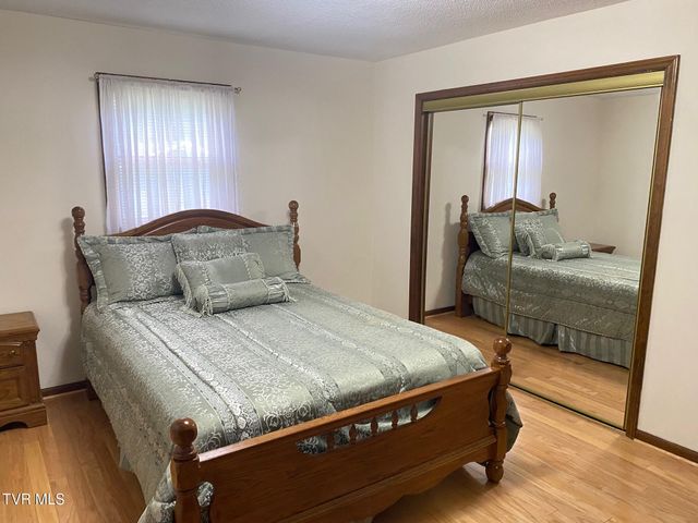3204 Marbleton Road, Unicoi, TN 37692