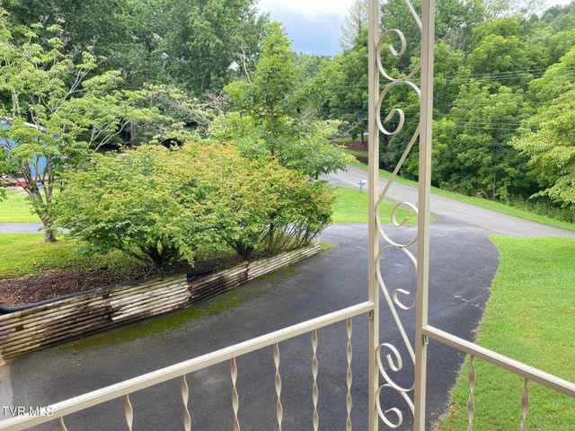 3204 Marbleton Road, Unicoi, TN 37692