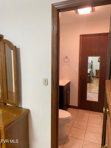 3204 Marbleton Road, Unicoi, TN 37692