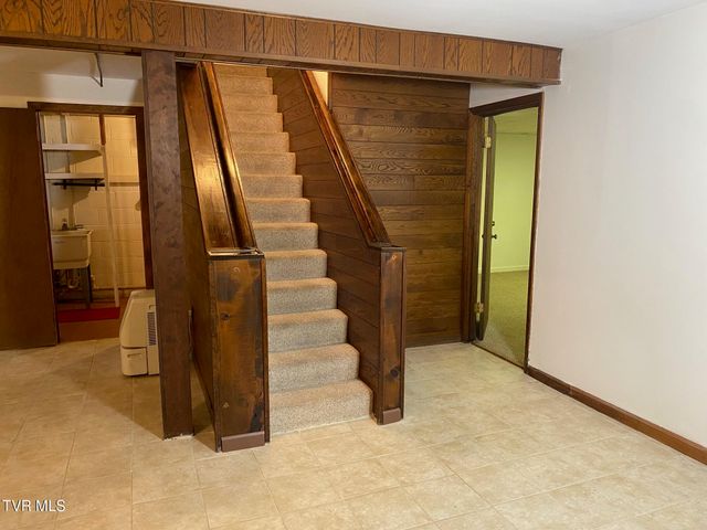 3204 Marbleton Road, Unicoi, TN 37692