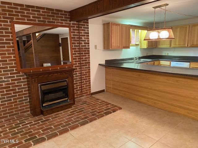 3204 Marbleton Road, Unicoi, TN 37692