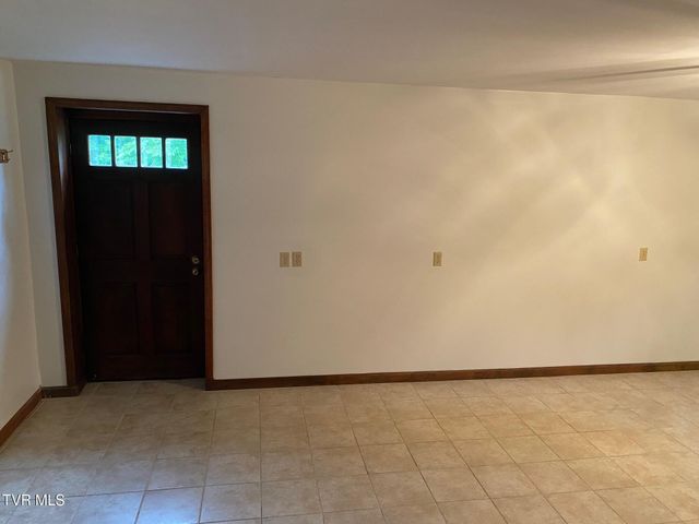3204 Marbleton Road, Unicoi, TN 37692