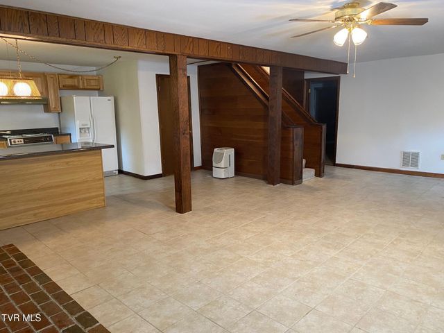 3204 Marbleton Road, Unicoi, TN 37692