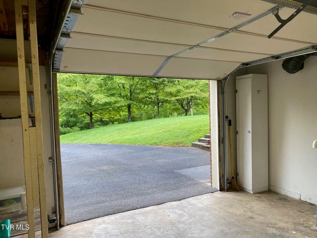 3204 Marbleton Road, Unicoi, TN 37692