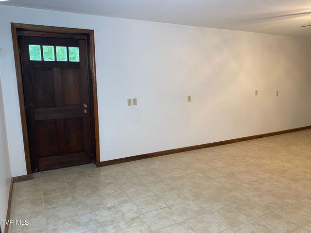 3204 Marbleton Road, Unicoi, TN 37692
