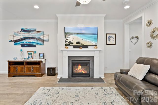 445 Bowline Drive, Denver, NC 28037