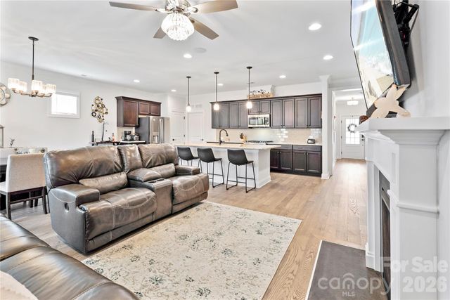 445 Bowline Drive, Denver, NC 28037