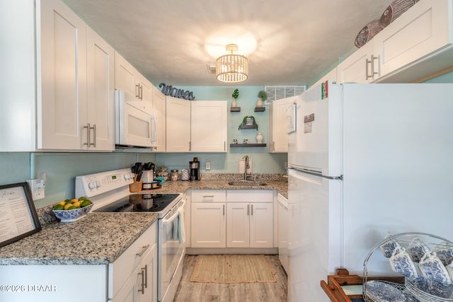 42 Brooks Drive, Ormond Beach, FL 32176