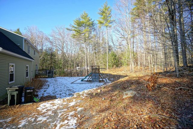 23 Lane Road, Raymond, NH 03077