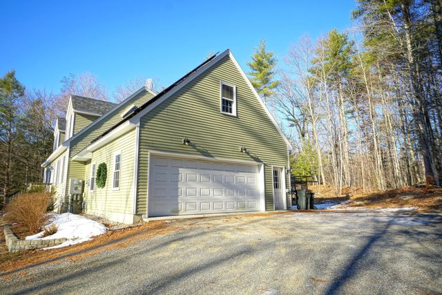 23 Lane Road, Raymond, NH 03077