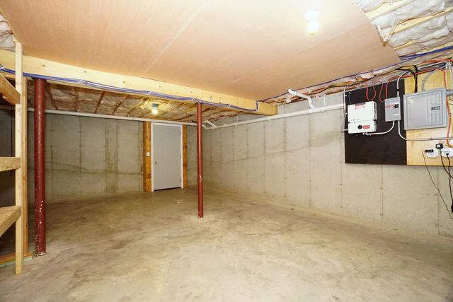 23 Lane Road, Raymond, NH 03077