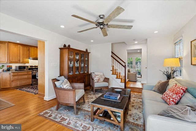 7910 KENTBURY DR, Bethesda, MD 20814