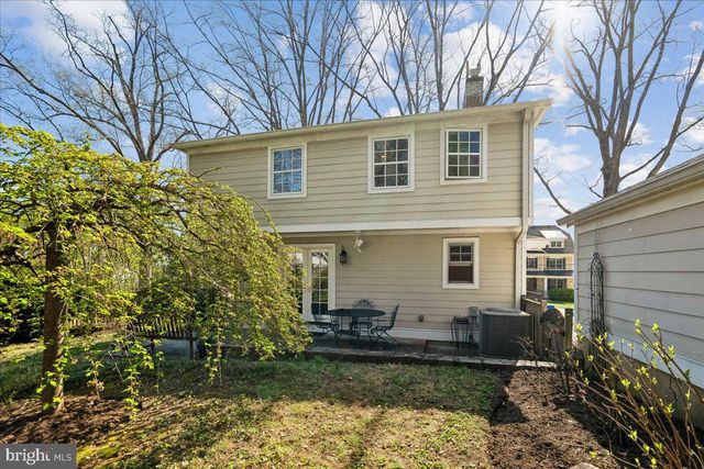 7910 KENTBURY DR, Bethesda, MD 20814