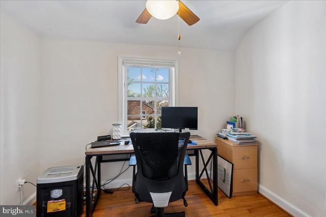 7910 KENTBURY DR, Bethesda, MD 20814