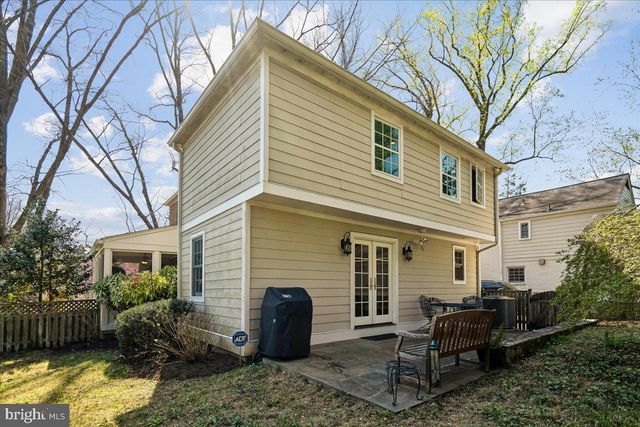 7910 KENTBURY DR, Bethesda, MD 20814