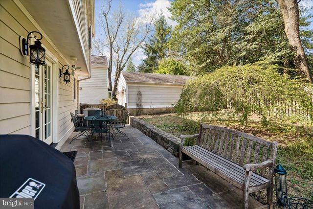 7910 KENTBURY DR, Bethesda, MD 20814