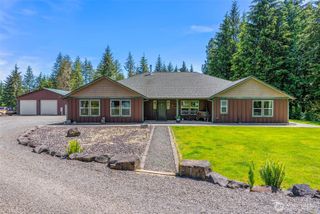 175 Elwood Road, Castle Rock, WA 98611