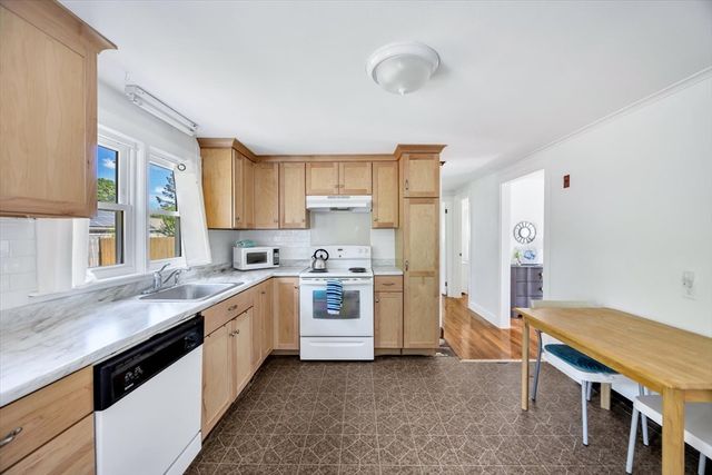 449 Long Pond Dr, Yarmouth, MA 02664