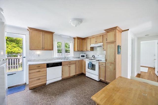 449 Long Pond Dr, Yarmouth, MA 02664