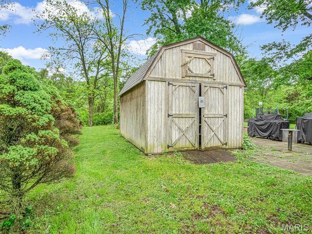 616 Ardmore Drive, Belleville, IL 62223