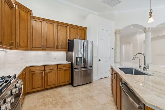 7222 LAKE FOREST GLEN, Bradenton, FL 34202