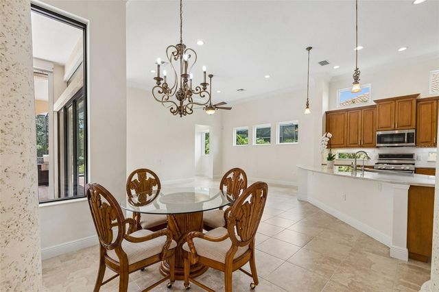 7222 LAKE FOREST GLEN, Bradenton, FL 34202