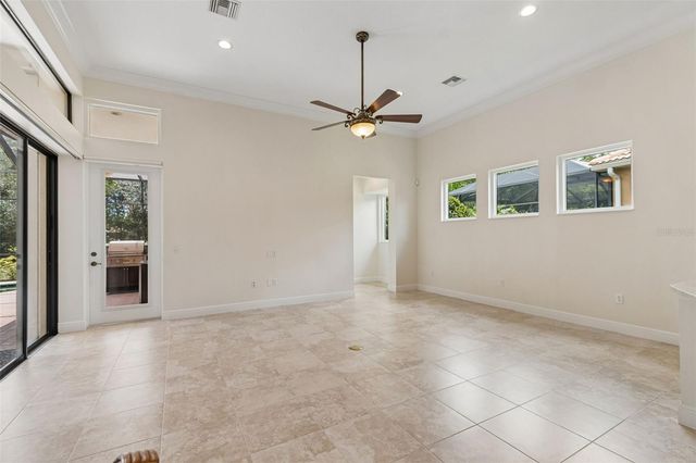 7222 LAKE FOREST GLEN, Bradenton, FL 34202