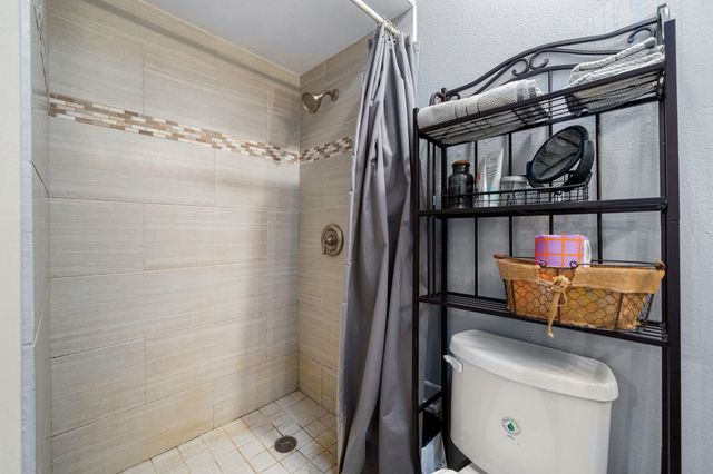 2615 Marilee Lane 2, Houston, TX 77057