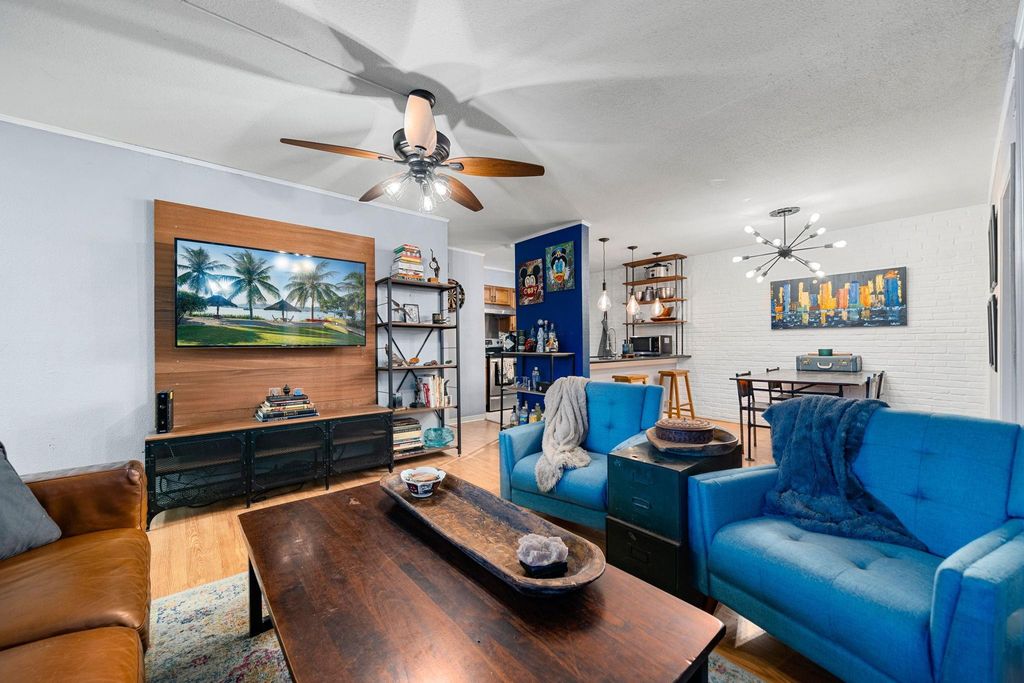 2615 Marilee Lane 2, Houston, TX 77057