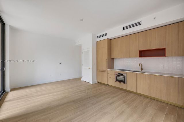 90 NE 32nd Street 212, Miami, FL 33127