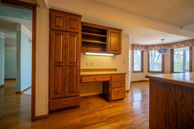 4141 Wimbledon Circle, Lawrence, KS 66047
