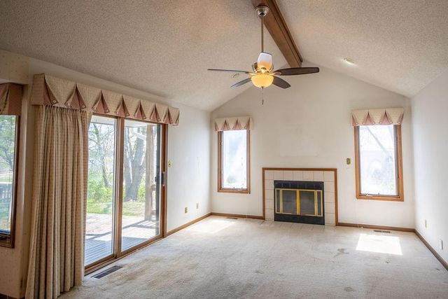 4141 Wimbledon Circle, Lawrence, KS 66047