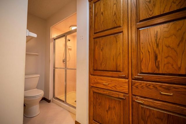 4141 Wimbledon Circle, Lawrence, KS 66047