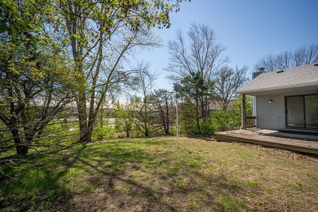 4141 Wimbledon Circle, Lawrence, KS 66047