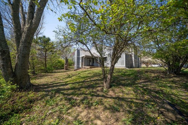 4141 Wimbledon Circle, Lawrence, KS 66047