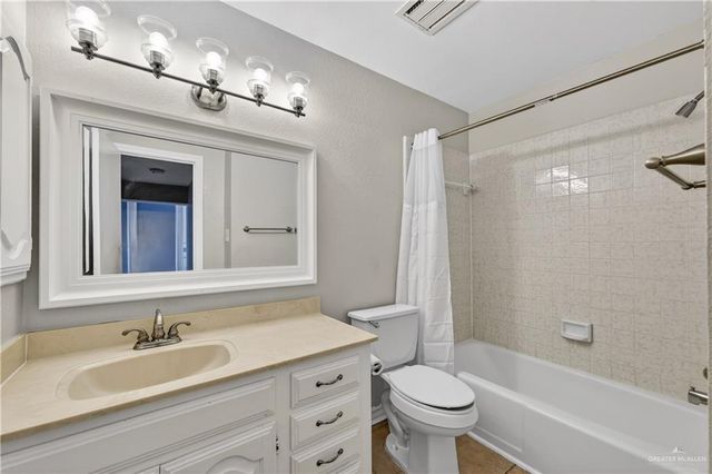 4712 N 6th Street, Mcallen, TX 78504