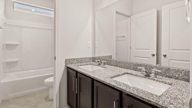 1495 Las Colinas Road NW, Los Lunas, NM 87031