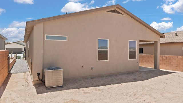 1495 Las Colinas Road NW, Los Lunas, NM 87031