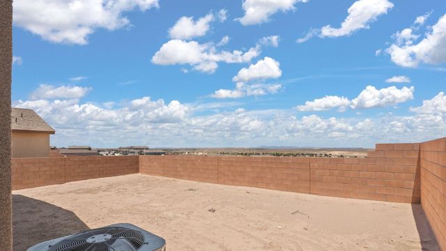 1495 Las Colinas Road NW, Los Lunas, NM 87031