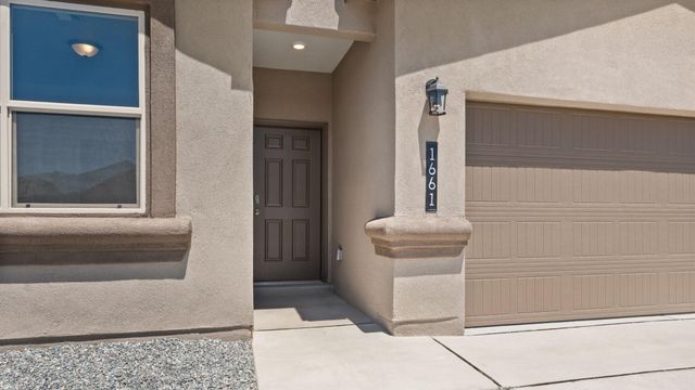 1495 Las Colinas Road NW, Los Lunas, NM 87031