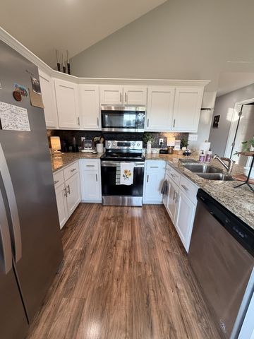 251 Timber Ridge Dr, Pulaski, TN 38478