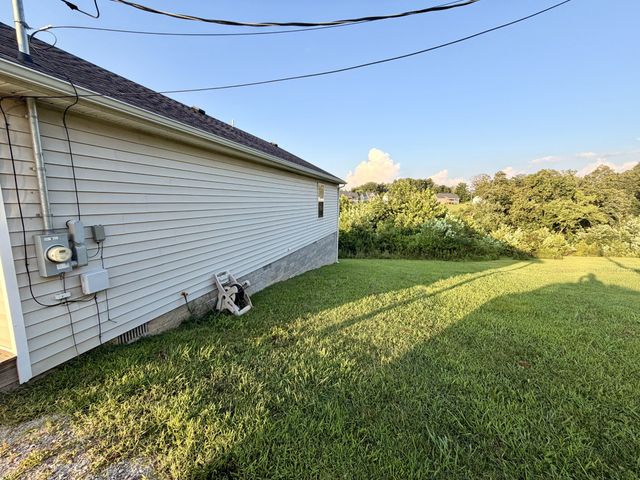 251 Timber Ridge Dr, Pulaski, TN 38478