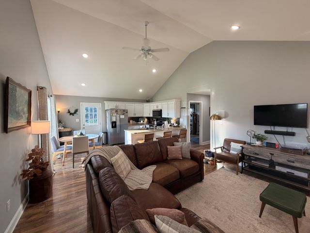 251 Timber Ridge Dr, Pulaski, TN 38478