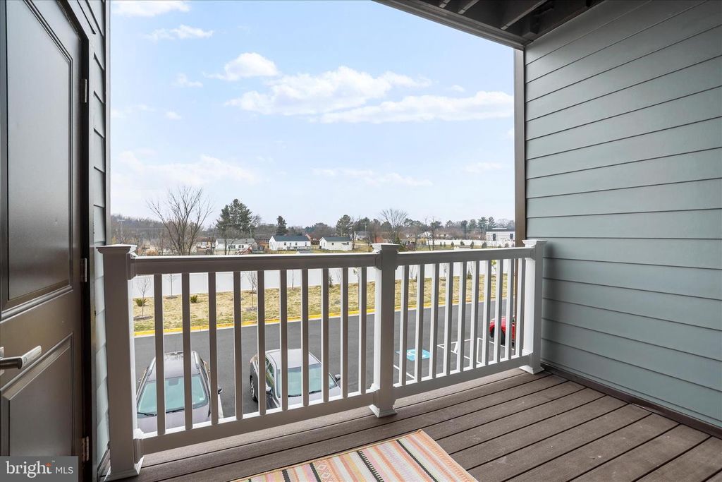 Image 28 of property listing at 151 MCCORMICK #203, Winchester, VA 22602