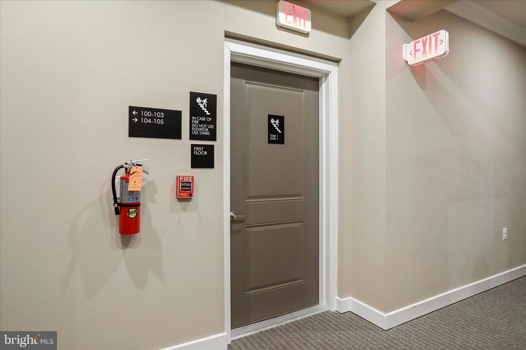 Image 38 of property listing at 151 MCCORMICK #203, Winchester, VA 22602